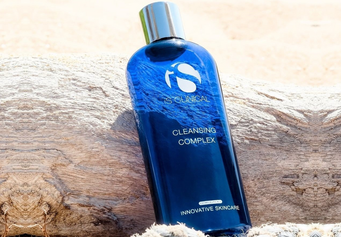 The 8 Best Medical-Grade Cleansers in Canada, Ranked (2026 Clinical Guide)