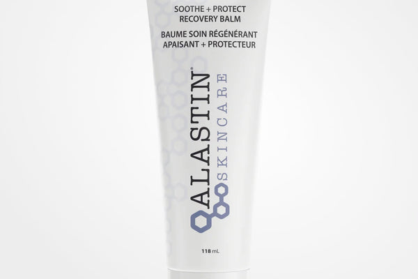 Les 8 meilleurs produits de soins de la peau post-intervention au Canada, classés (Guide clinique 2026)