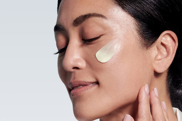 Can You Use Retinol in Summer? A Canadian's Guide to Year-Round Renewal
