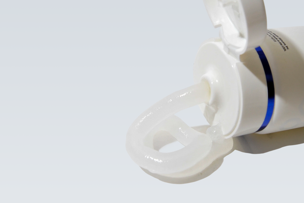 Les 8 meilleurs produits de soins de la peau post-intervention au Canada, classés (Guide clinique 2026)