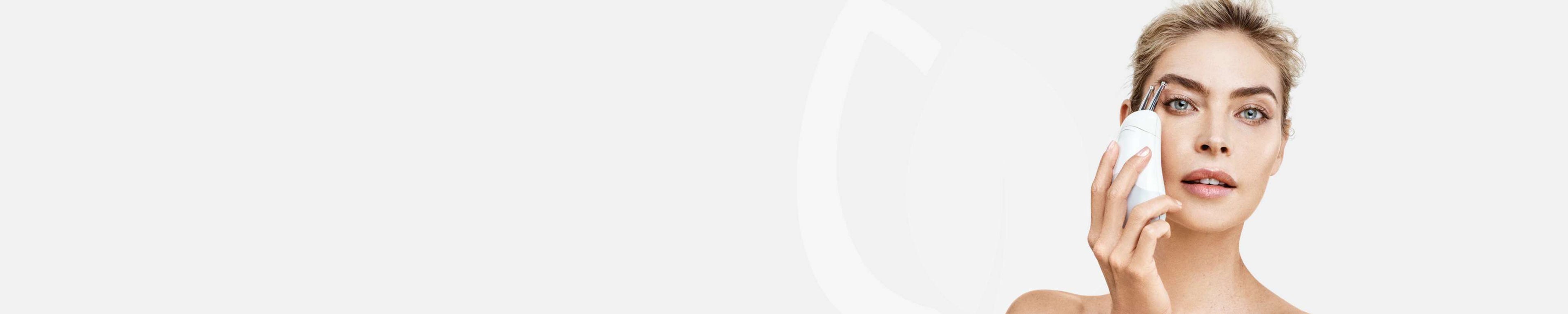 Achetez des appareils de tonification faciale – outils à microcourant et lumière rouge à domicile pour lever et raffermir la peau