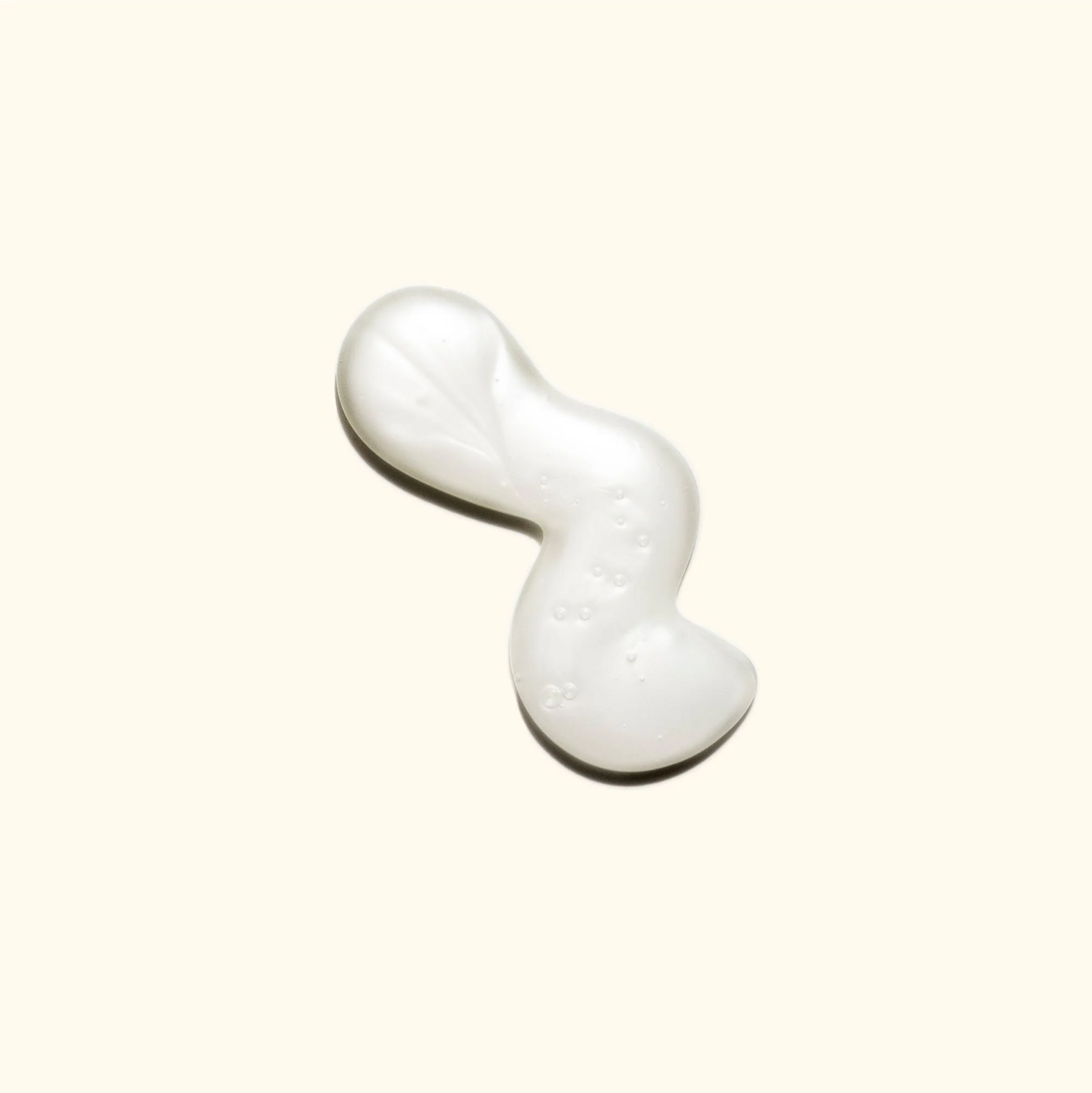 Amika Le shampooing réparateur de force Kure