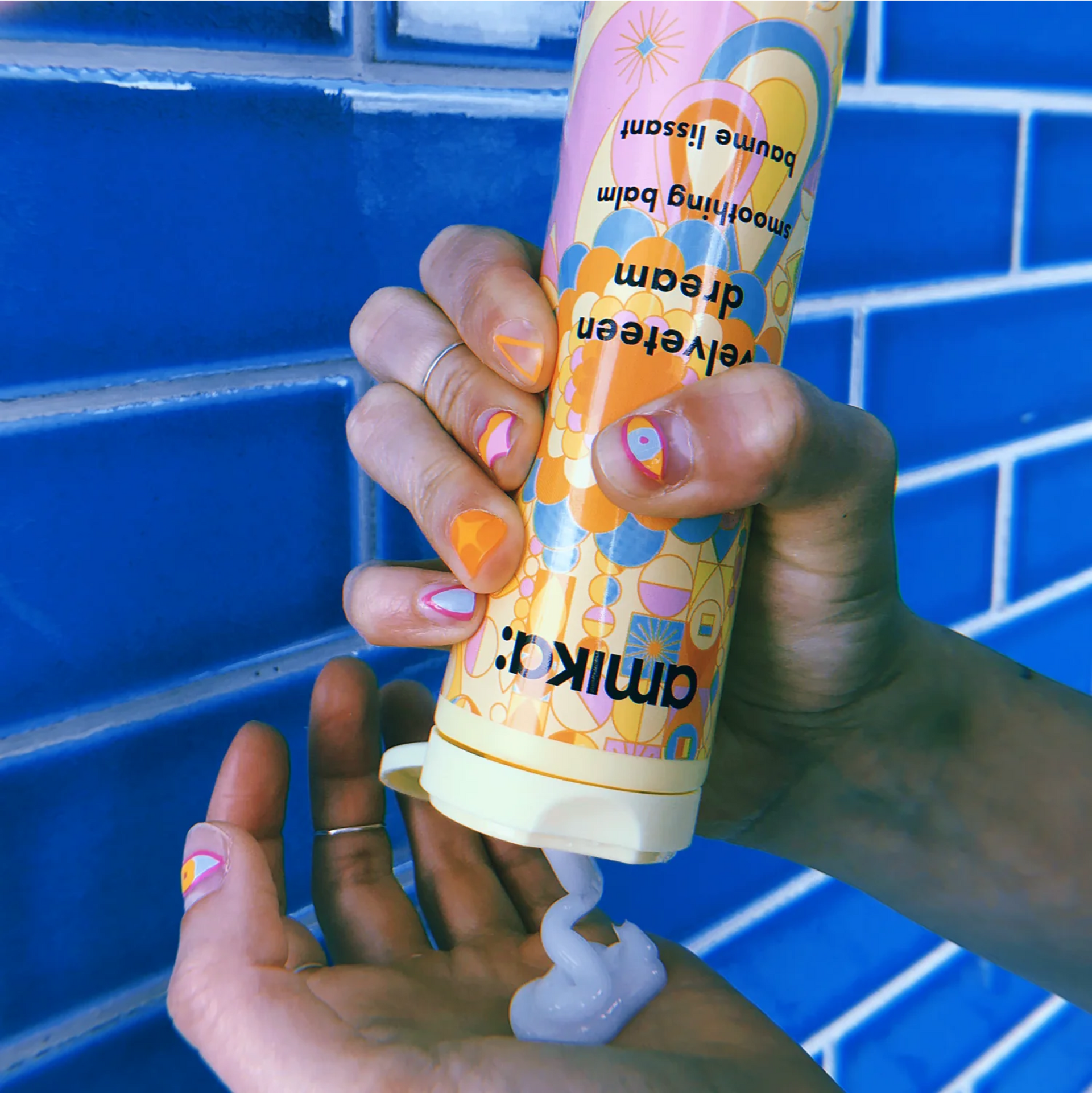 Baume lissant les rêves Amika Velveteen