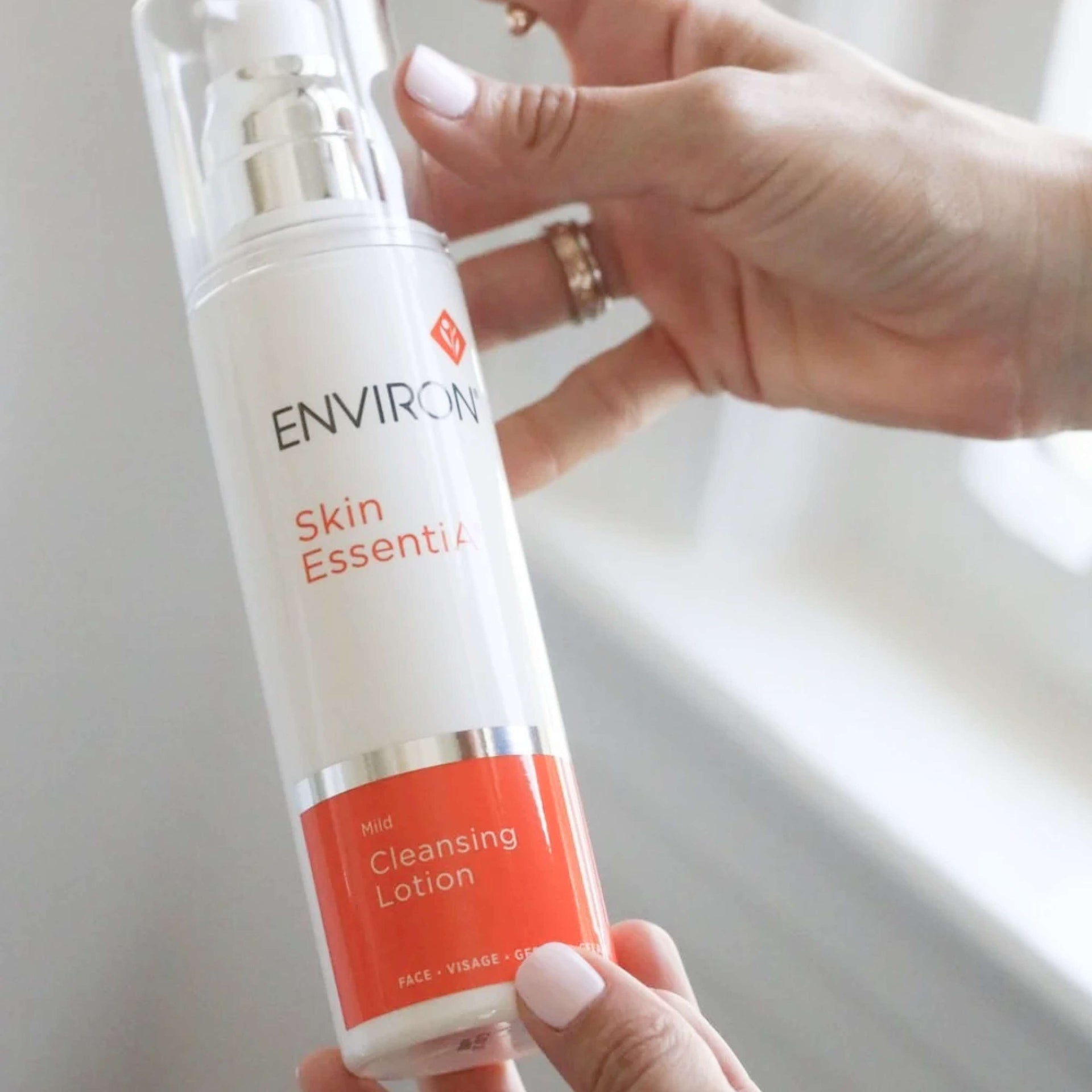 Environ Skin EssentiUne® lotion nettoyante douce