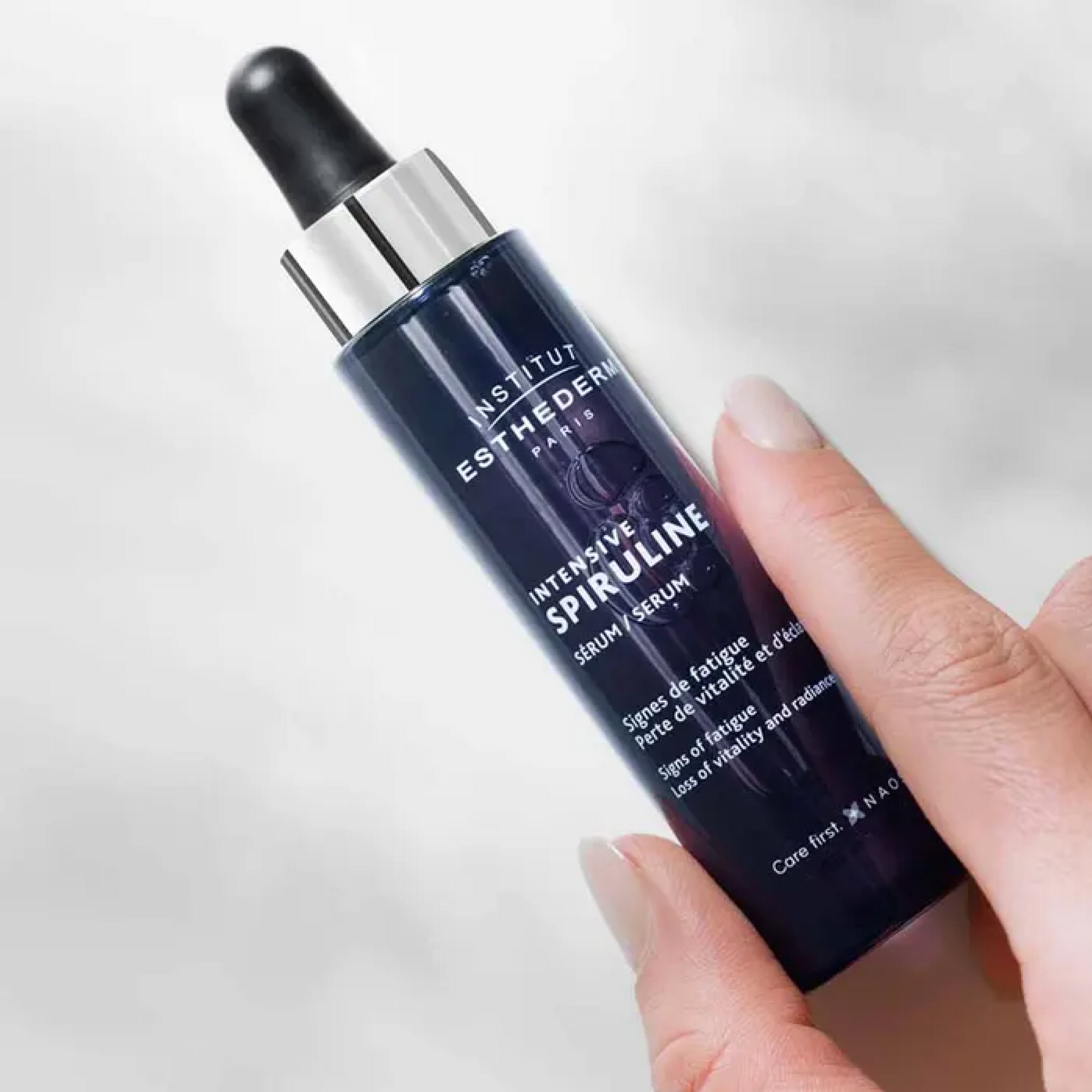 Sérum intensif à la spiruline d’Esthederm