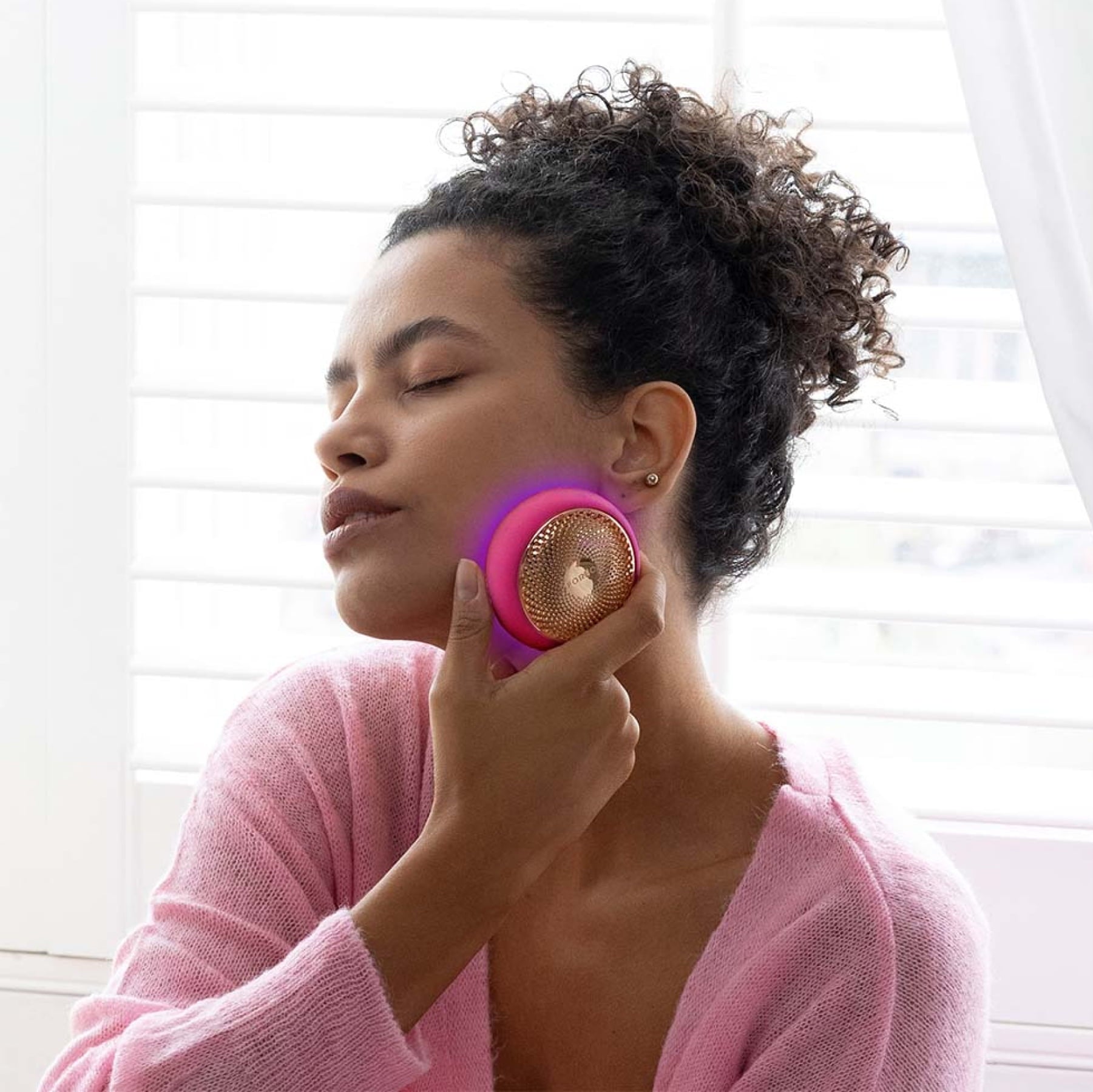 FOREO UFO 3 Soin d’hydratation faciale profonde - Fushia