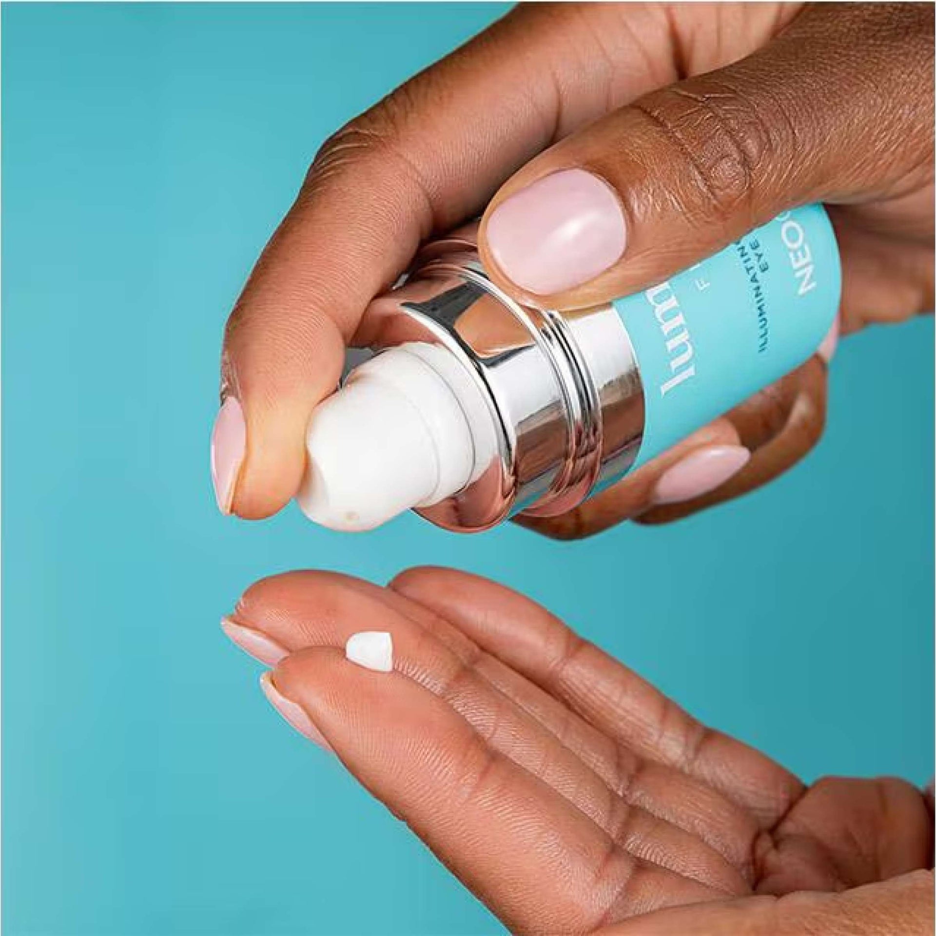 Crème pour les yeux Neocutis Lumière Firm Riche